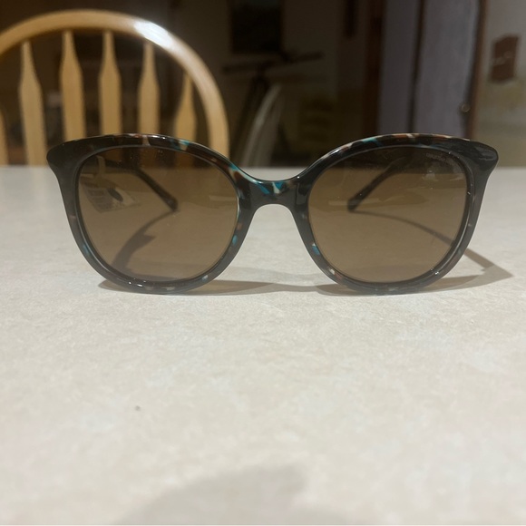 Christian Siriano Green Ramona Sunglasses NWT - Picture 1 of 2